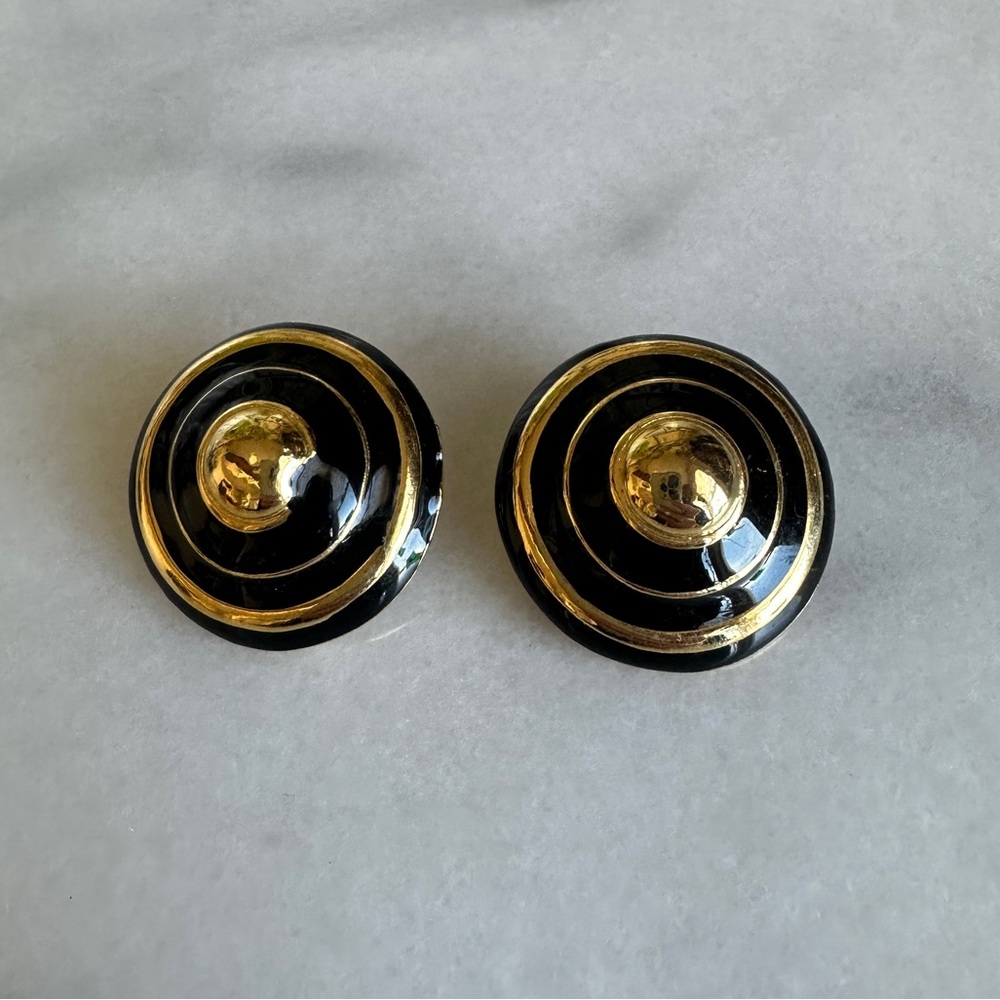 VINTAGE • 80s Gold Tone Black Stud Earrings Barbie Girl Boss Costume Bohemian